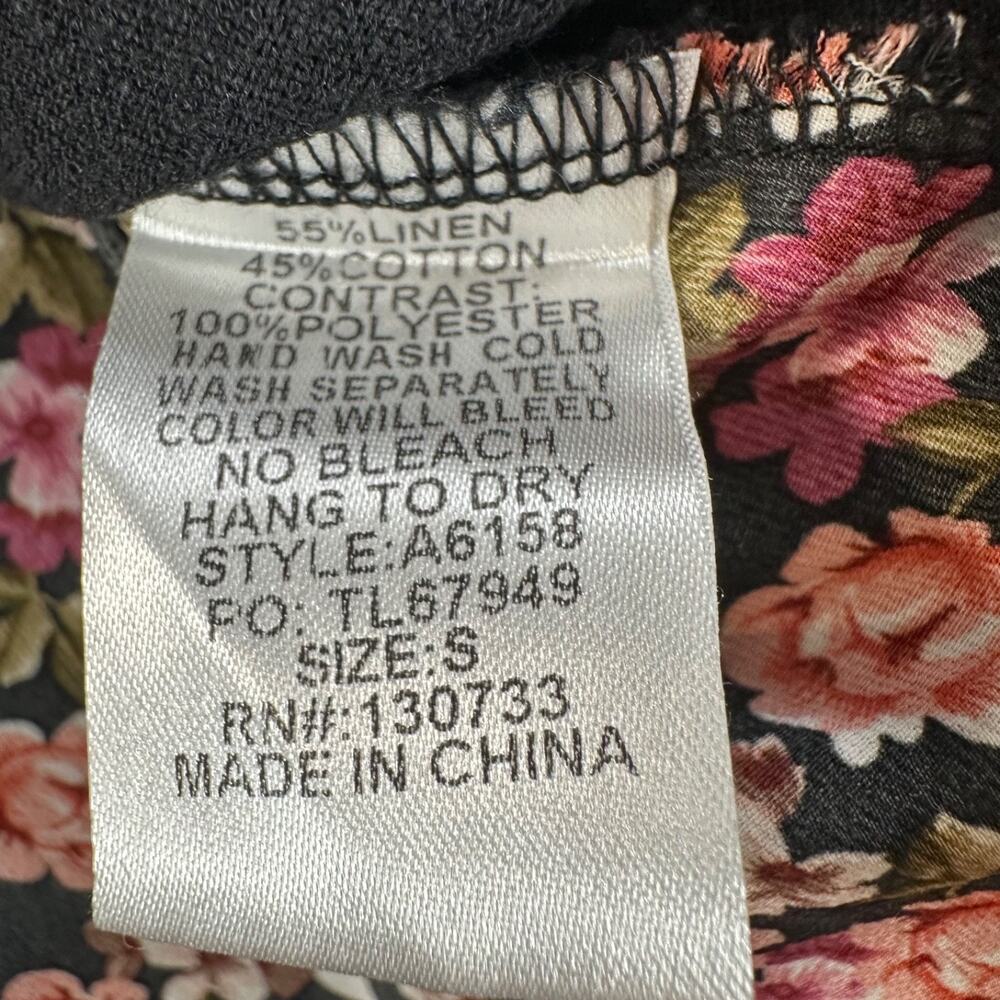 Umgee Women's Small Ruffle Sleeve Oversized Mixed Print Blouse Black Floral - Picture 7 of 9